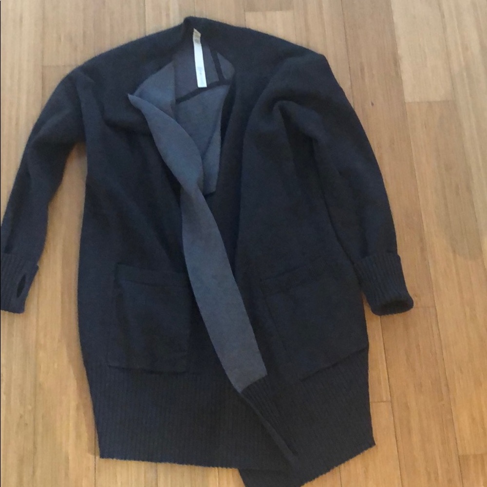 Lululemon reversible wrap sweater - size M
